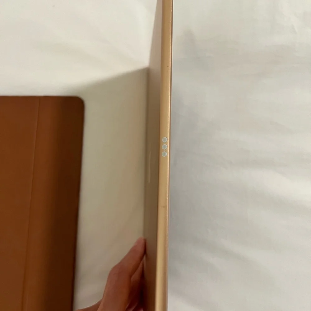 iPad Air 3, 64gb Rose Gold with Matching Leather Case